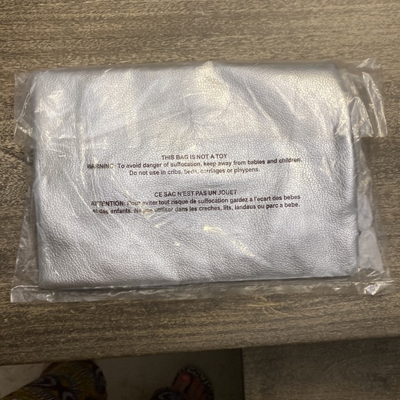 NEW Victoria's Secret Angel Anniversary Fold Over Silver Clutch Bag - Picture 4 of 8